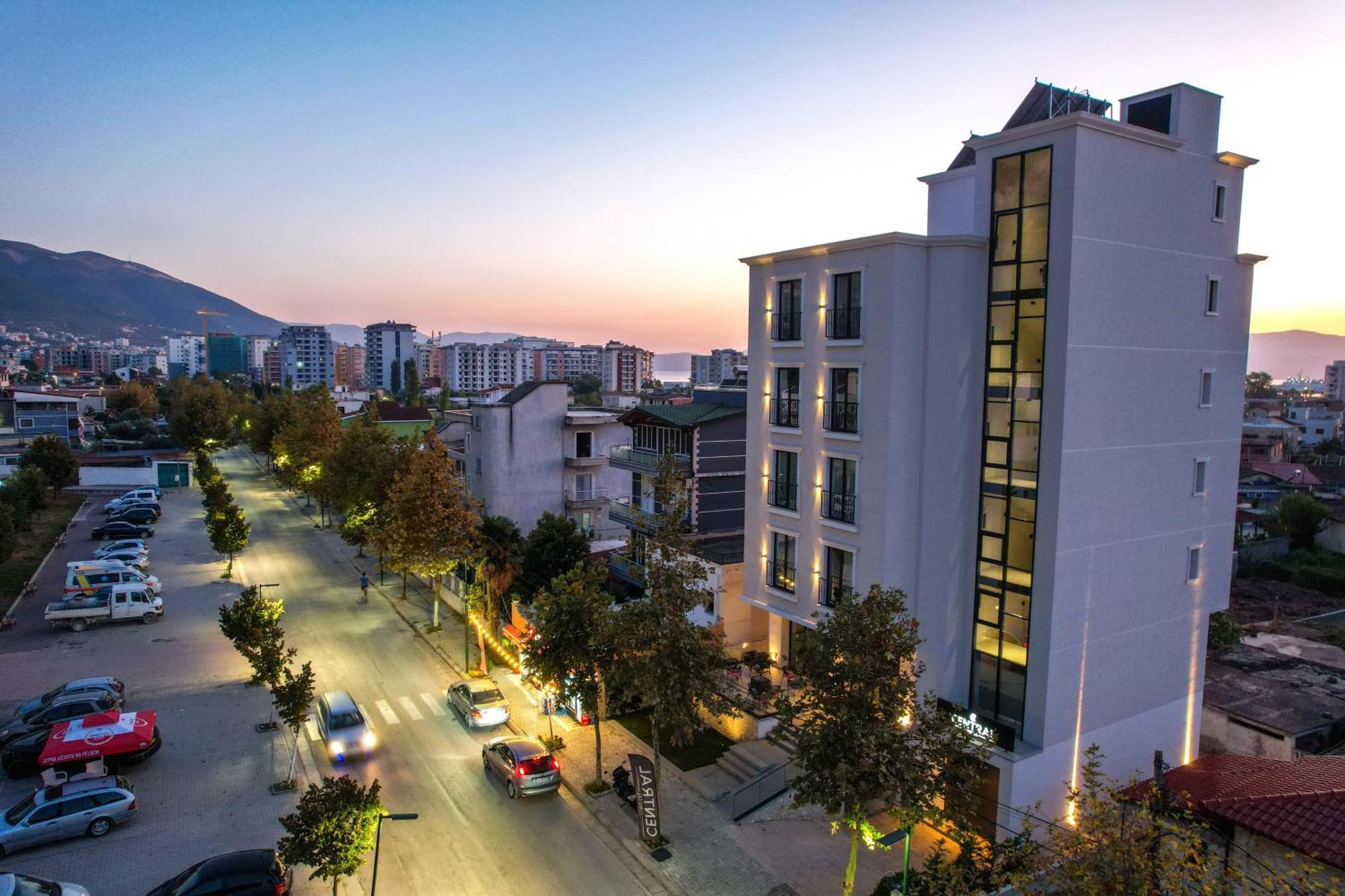 Vlorë Hotel Central מראה חיצוני תמונה