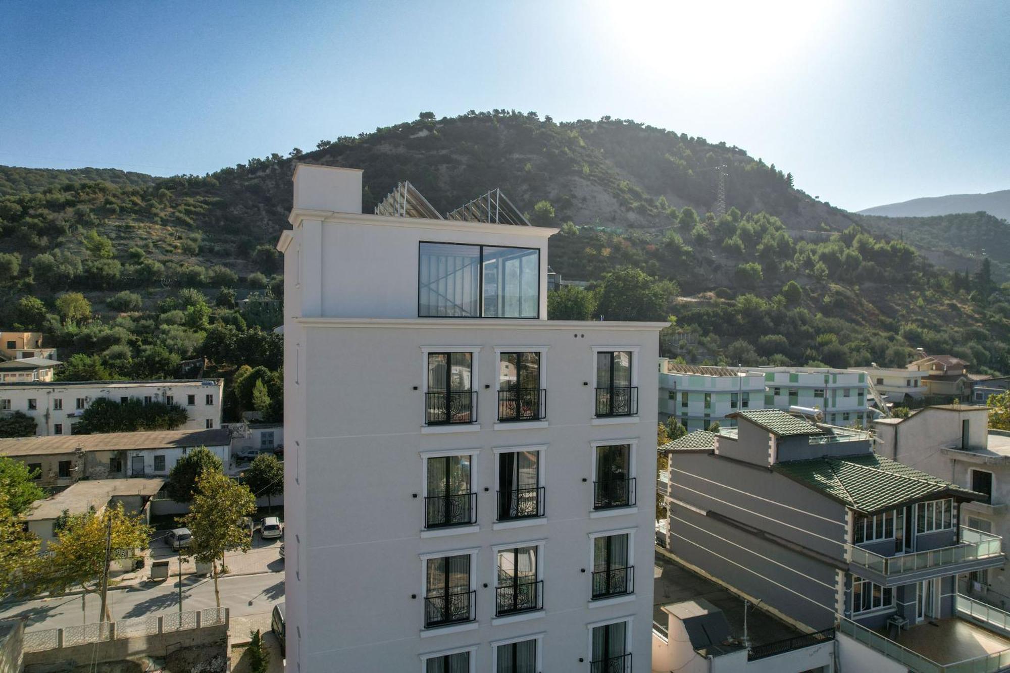 Vlorë Hotel Central מראה חיצוני תמונה