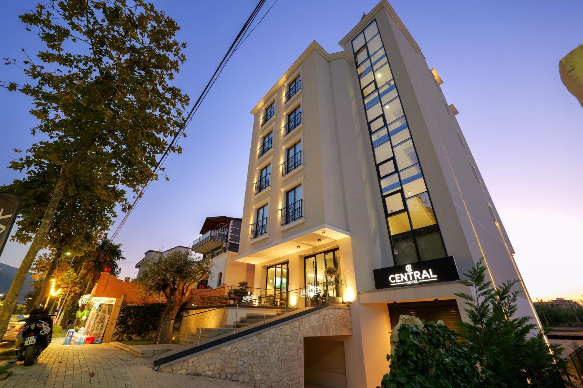 Vlorë Hotel Central מראה חיצוני תמונה